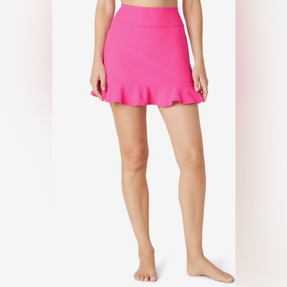 Beyond Yoga Hot Pink Dare To Flare Skirt Skort Size Small